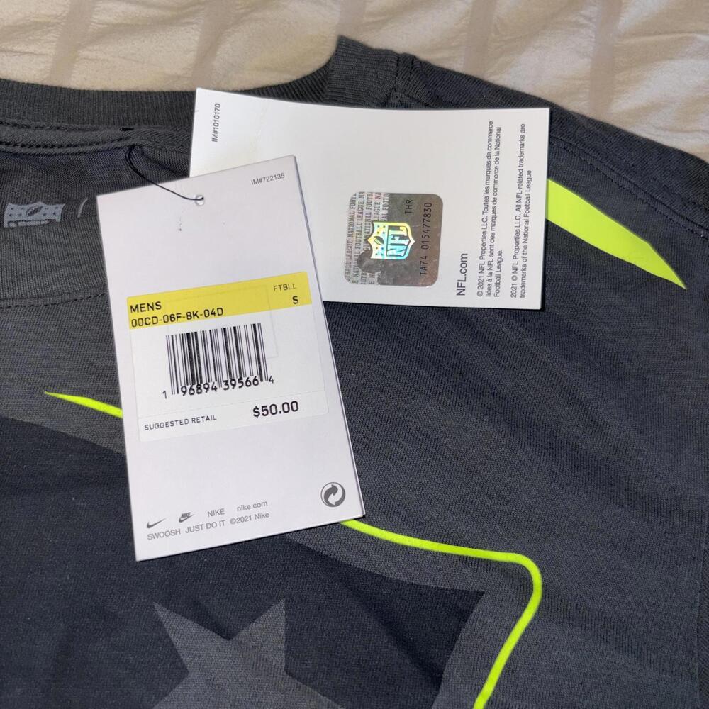 Nike New England Patriots New Long Sleeve NfL Mens Small T-Shirt Dri-Fit Go Pats - Picture 5 of 6